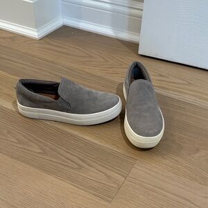 Steve Madden Gray Slip-On Women’s Shoes